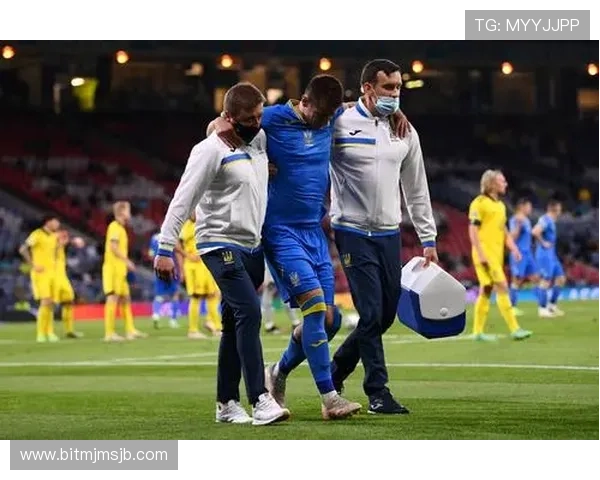 探秘世界杯十大死亡之组：强队云集的激烈角逐背后隐藏的战术秘密